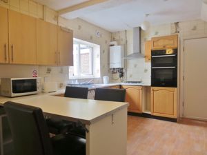 Kitchen- click for photo gallery